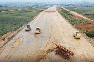 Cấp thiết nối thông toàn tuyến cao tốc Bắc – Nam