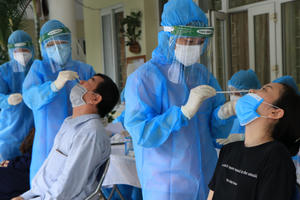 Hà Nội: Tổng lực xét nghiệm Covid-19, nỗ lực 'bóc ngay' ca F0 ra khỏi cộng đồng