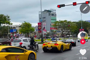 Phạt 167 triệu đồng, tạm giữ 11 bằng lái vụ đoàn "siêu xe" vượt đèn đỏ