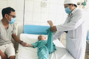 Phẫu thuật thành công ca chấn thương lộ nhu mô não cho bệnh nhi 4 tuổi