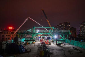 Trắng đêm làm việc trên đỉnh trụ cầu cạn