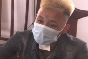 Đổ xăng đốt người yêu sau khi hành hung, đánh đập