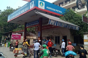 Hà Nội: Phát hiện một cửa hàng gian lận kinh doanh xăng dầu