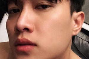 Bị nghi phẫu thuật thẩm mỹ, Quốc Trường 'Về nhà đi con' nói gì?