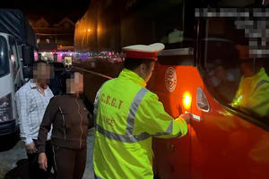 Tài xế và chủ xe khách bị xử phạt hơn 100 triệu đồng