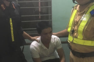 CSGT Hàng Xanh bắt gọn tên trộm nhờ thiết bị định vị từ chiếc xe máy bị mất