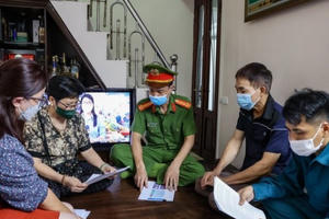 Đề án 06 của Chính phủ: Cắt giảm giấy tờ, thuận tiện và giảm chi phí cho người dân Đề án 06 của Chính phủ: Cắt giảm giấy tờ, thuận tiện và giảm chi phí cho người dân