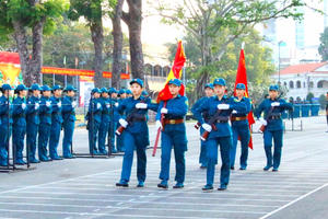 TP.HCM: Hơn 100 nữ dân quân để huấn luyện cho dịp kỷ niệm quan trọng của đất nước