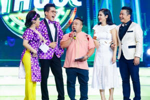 Việt Hương bị Hiếu Hiền viết thư để đòi lại đầm