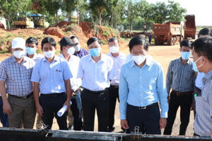 Đẩy nhanh tiến độ thi công các tuyến đường ven biển Bình Thuận