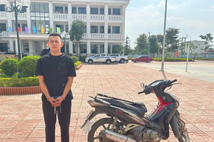 Bắt khẩn cấp đối tượng cạy phá cây ATM lúc nửa đêm để trộm tiền