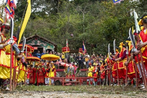 Độc đáo lễ rước sinh thực khí ở Lạng Sơn, du khách ngượng đỏ mặt