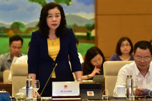 Giảm thuế nhiên liệu bay xuống 2.100 đồng/lít để 'cứu' hàng không