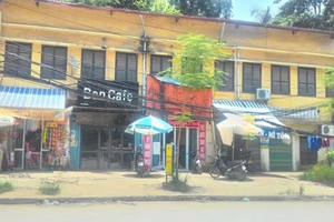 Địa ốc 24h: Nhiều kiot “mọc” lên rồi “biến mất” bất thường trong Viện Khoa học Lâm nghiệp Việt Nam ?