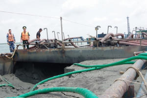 Liên tiếp bắt 02 vụ vận chuyển cát không có hóa đơn chứng từ