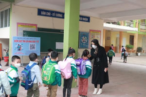 Học sinh Tiểu học TP Vinh chuyển sang học trực tuyến