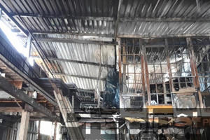 Bình Dương: "Bà hỏa" thiêu rụi cửa hàng vật liệu xây dựng