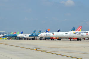 Trong tình huống khẩn cấp, Bộ trưởng Công an được quyết định dừng chuyến bay