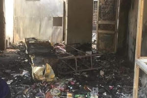 Người phụ nữ kể lại giây phút kinh hoàng bị kẻ lạ ném “bom xăng” gây bỏng nặng ở hai chân