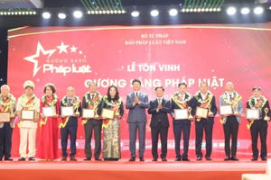 Nhìn từ Chương trình bình chọn, tôn vinh 'Gương sáng Pháp luật': Lan tỏa tinh thần thượng tôn pháp luật