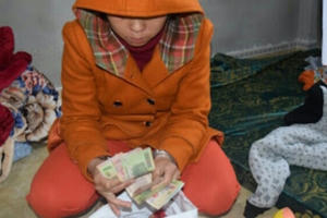 Huế: “Nữ quái” đột nhập khách sạn lấy hơn 100 cây vàng gửi ngân hàng kiếm lời