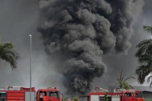 Cháy kho hóa chất ở Long Biên: Nguyên nhân do chập điện