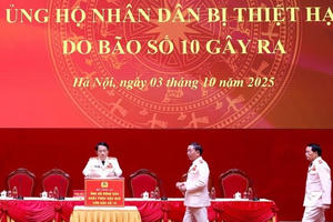 Bộ Công an ủng hộ 28 tỷ đồng hỗ trợ nhân dân 8 địa phương thiệt hại do bão lũ