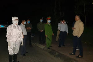 Người đàn ông trở về từ Nhật Bản được đưa đi cách ly ngay trong đêm có kết quả âm tính