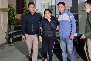 Thanh Hóa: Bắt "nữ quái" truy nã đặc biệt