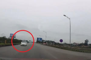 Cục CSGT vào cuộc xác minh, xử lý nghiêm xe ô tô đi ngược chiều trên cao tốc Hà Nội-Thái Nguyên