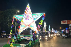 Ấn tượng màn trình diễn diễu hành Đèn ông sao “Đêm hội trăng rằm 2023” tại Lai Châu