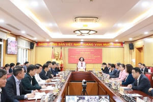 Bảo đảm thực chất trong công tác đánh giá, tự phê bình, phê bình Bảo đảm thực chất trong công tác đánh giá, tự phê bình, phê bình