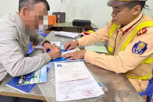 Vụ xe tải đánh võng trước xe cấp cứu: Luật sư nói gì?