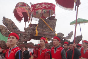 Độc đáo nghi lễ rước sắc phong ở hội Lim