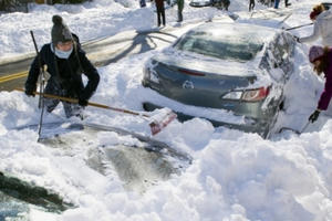 “Bão tuyết thế kỷ” tấn công nước Mỹ, thiệt hại gần 3 tỷ USD