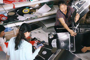 Tiêu dùng 72h: Làng Đông Hồ mỗi ngày bán hàng nghìn ô tô?