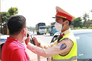 Vi phạm nồng độ cồn và ma túy, 3 tài xế ở Nghệ An bị phạt gần 150 triệu đồng