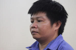 Đâm chết chồng con nợ