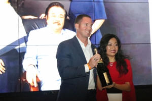 ForbesBooks ra mắt tại Mỹ cuốn sách đầu tiên của một doanh nhân Việt Nam