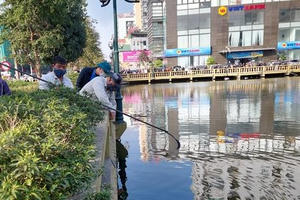 Phát hiện “vật lạ” nổi trên mặt hồ kéo lại mới bàng hoàng khi đó là thi thể người