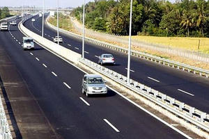 Tháo gỡ vướng mắc Dự án BOT cao tốc Trung Lương - Mỹ Thuận