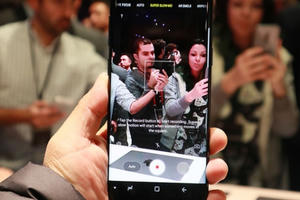 Samsung Galaxy S9 có thể tự thay đổi khẩu độ vừa ra mắt