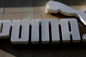 Adidas và Puma: Từ anh em một nhà, chung một đam mê đến kẻ thù 'không đội trời chung'
