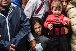 Châu Âu kéo dài hạn chế người di cư