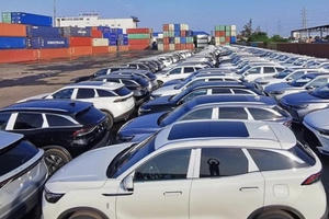 Ô tô Trung Quốc, Thái Lan vào Việt Nam lập kỷ lục, xe nhập tăng trên 100%