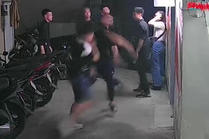 Hà Nội: Khởi tố vụ án, khởi tố bị can 6 đối tượng liên quan vụ bắt giữ phóng viên trái pháp luật Hà Nội: Khởi tố vụ án, khởi tố bị can 6 đối tượng liên quan vụ bắt giữ phóng viên trái pháp luật