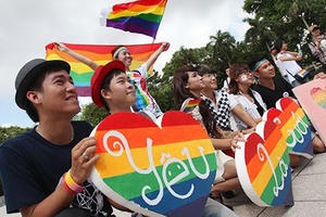 Cho phép chuyển đổi giới tính: Bước tiến tích cực về quyền con người