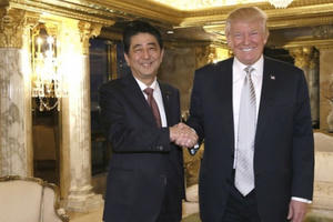Tổng thống Trump sẽ chơi golf với Thủ tướng Abe