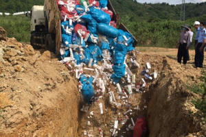 Đắk Lắk: Tiêu hủy hàng ngàn sản phẩm hàng hóa nhập lậu