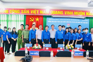 Đoàn thanh niên Bộ Tư pháp hưởng ứng Ngày Pháp luật Việt Nam tại Hậu Giang